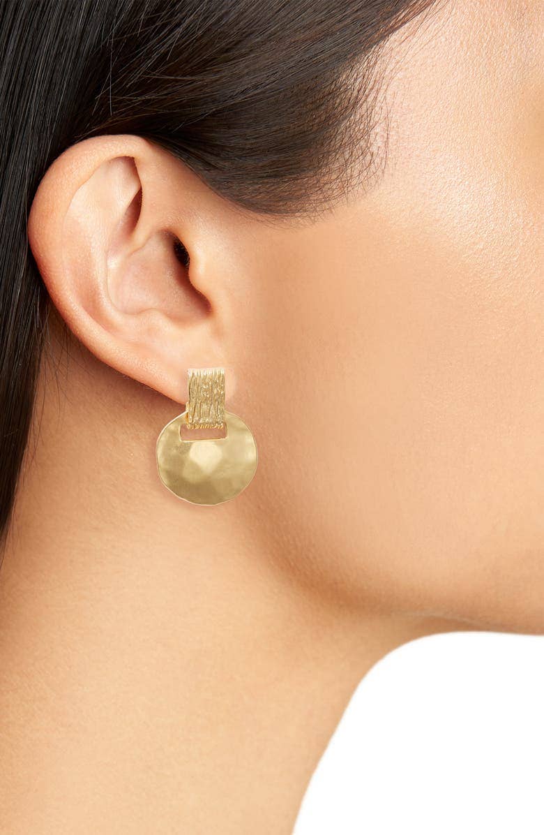 Textured clip on earring in solid color: Silver