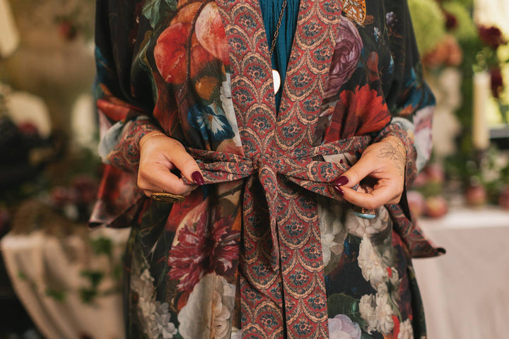Flight of Fancy Kimono Hummingbird