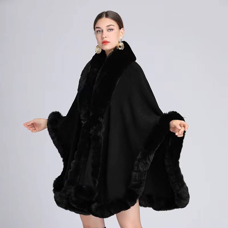 628 Soft super snuggling poncho with faux fur trim details: Pink