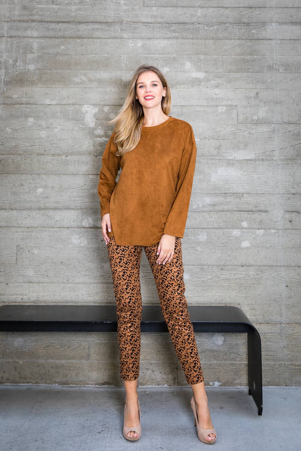 Adi Stretch Suede Top: BLACK / M / A5418