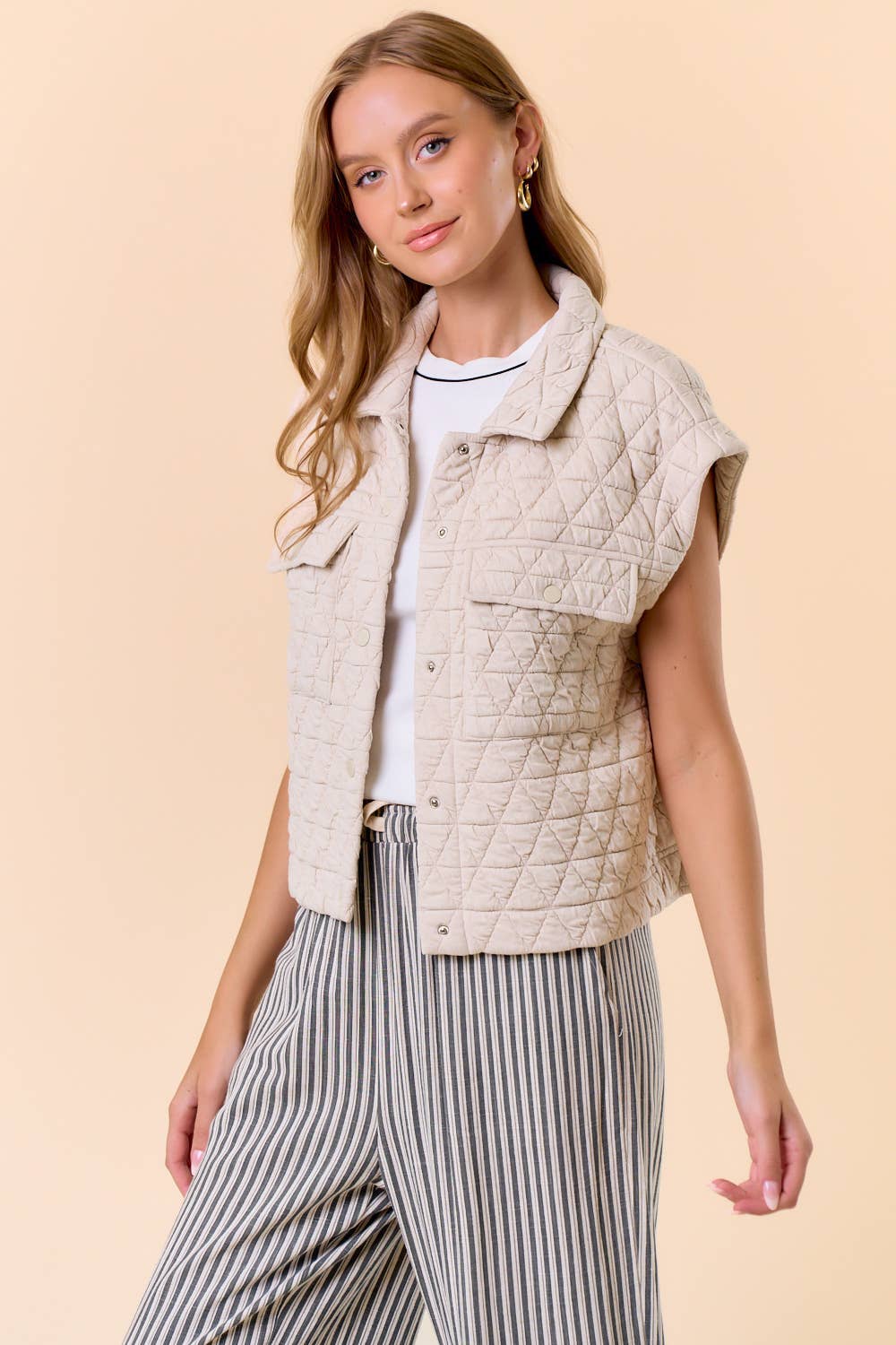 Doe and Rae - QUILTED POINT COLLAR FLAP PATCHED POCKET VEST - 10626J-1: OAT / M
