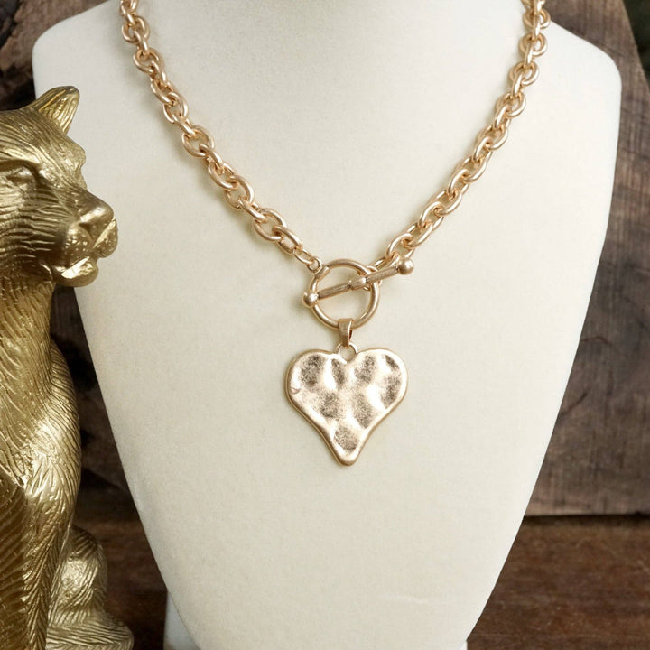 Hammered Heart Front Toggle Neck –Gold