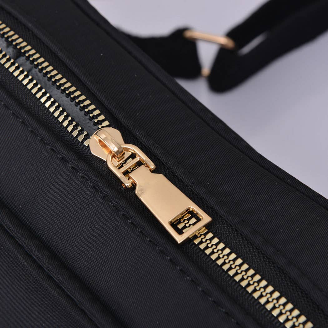 Crossbody Bag: / PINK