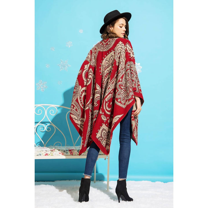 REVERSIBLE FLORAL JACQUARD PONCHO: Red / Black / ONE SIZE
