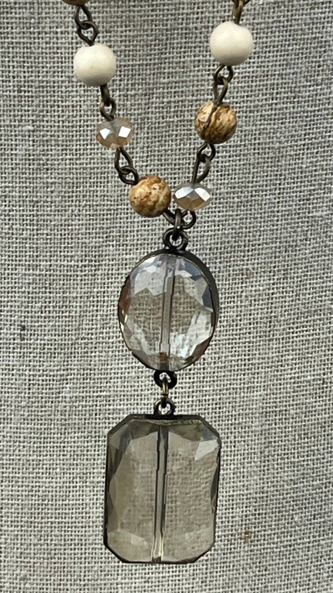 Jasper Neck with Pendant