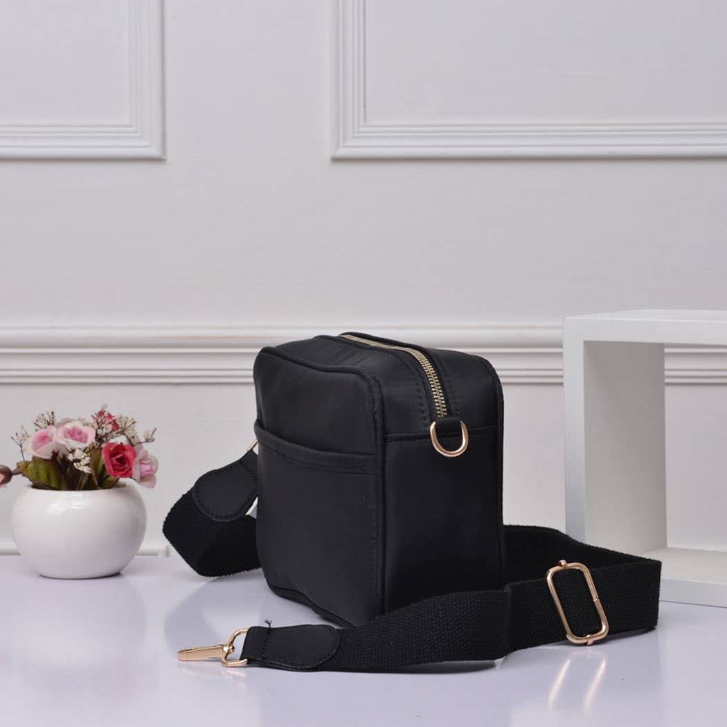 Crossbody Bag: / PINK