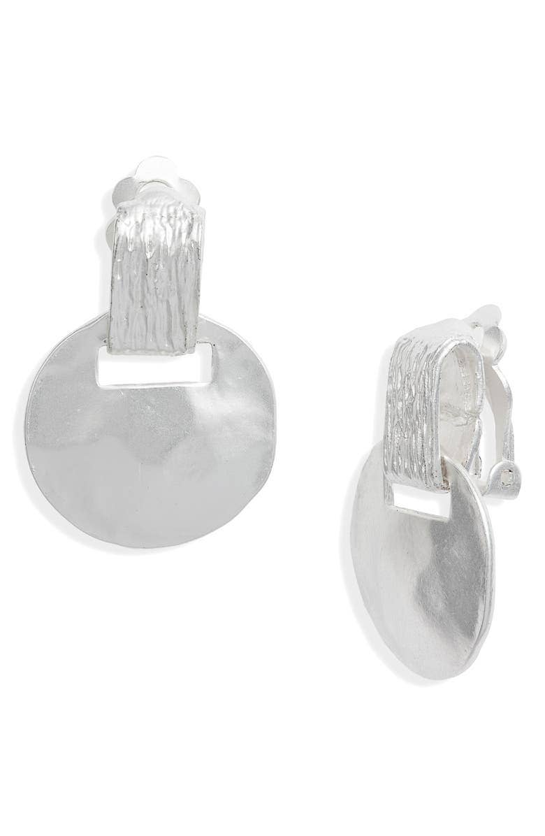Textured clip on earring in solid color: Silver