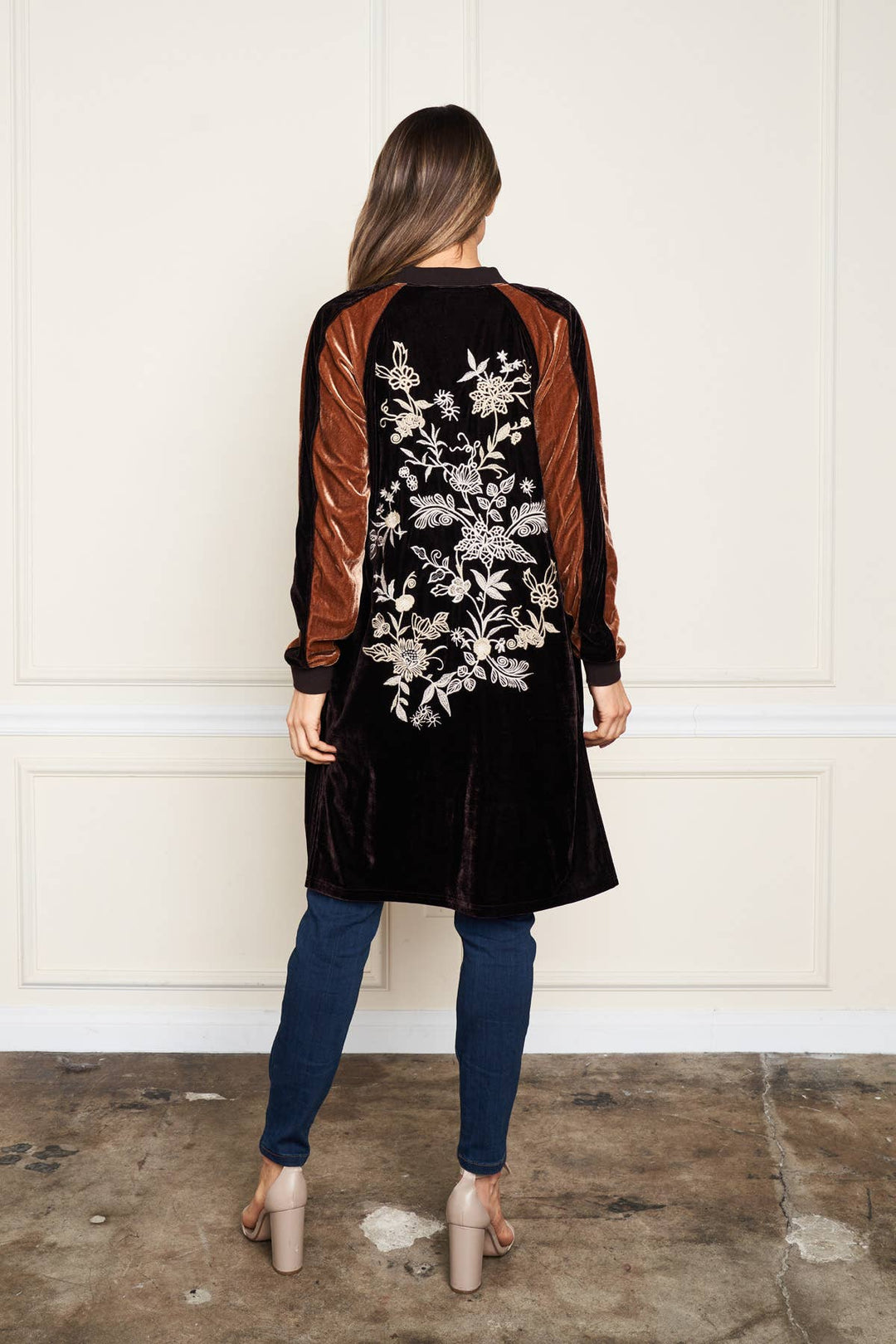 5677-MAD  Velvet Long Duster: Coffee/L