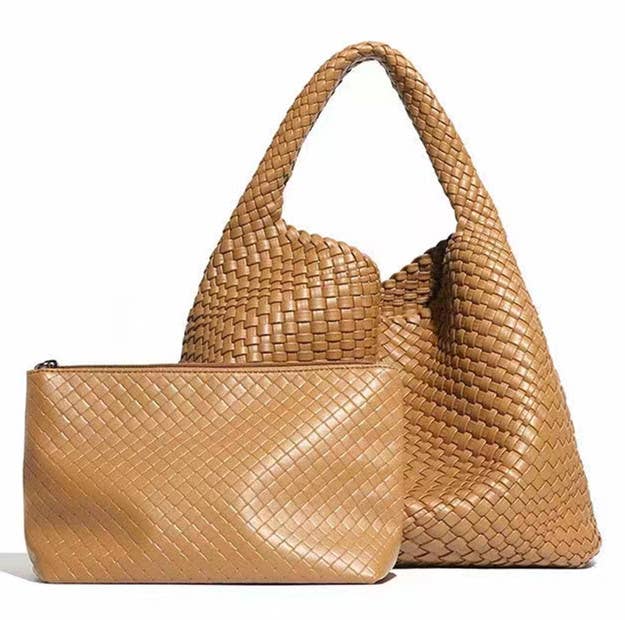 PEACH ACCESSORIES - B1683 Weave two in one handbags: Beige